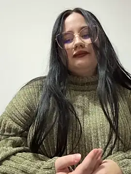 curvybabe7 online show from December 1, 5:04 pm