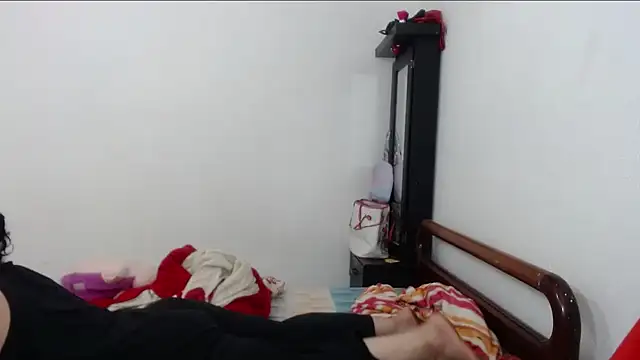 Snapshot of Angelinna_Milf chatting on September 10, 2:44 am Angelinna Milf online show from September 10, 2:44 am
