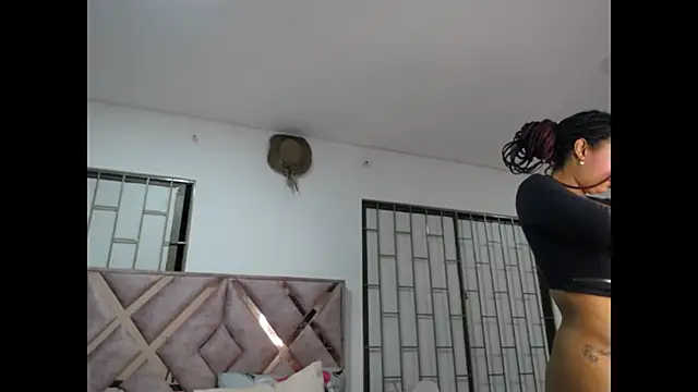 diabla sexyboobs online show from April 30, 3:01 am