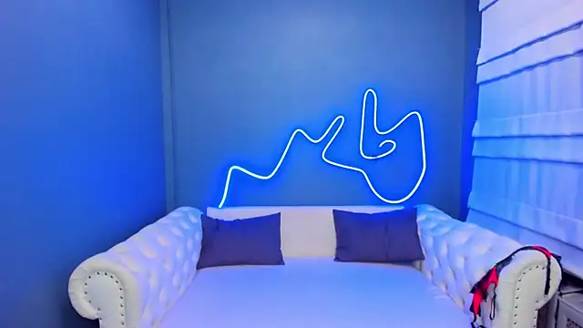 rock n roxy online show from December 19, 1:43 am