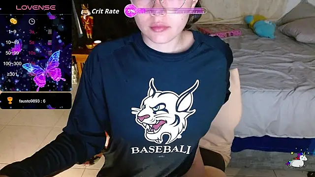 TRIXIE TANG28 online show from December 19, 4:27 am