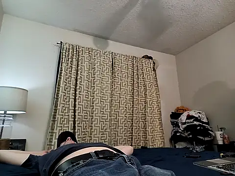 Drewpackn8 online show from May 10, 1:29 am
