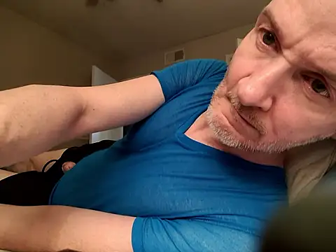 Drewpackn8 online show from May 6, 11:47 am