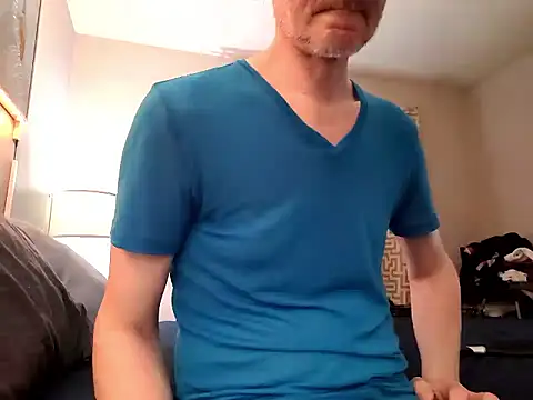 Drewpackn8 online show from May 15, 3:43 am