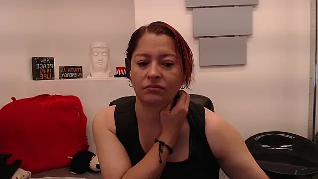 eva twiss online show from May 5, 12:52 pm