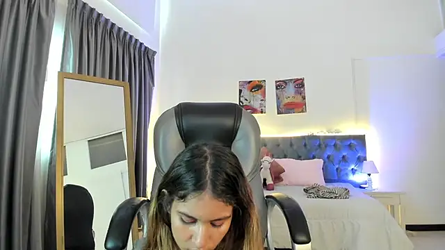 Tamy edwards online show from November 11, 7:55 pm