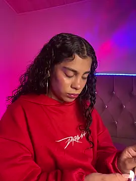 NINA 18 YEARS online show from October 9, 9:08 pm