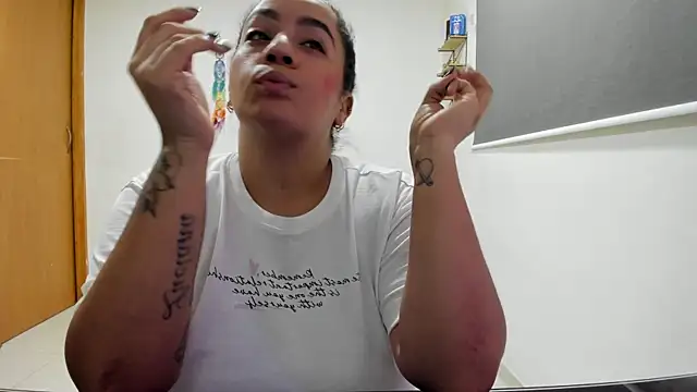 Samanthagax online show from May 16, 12:35 am