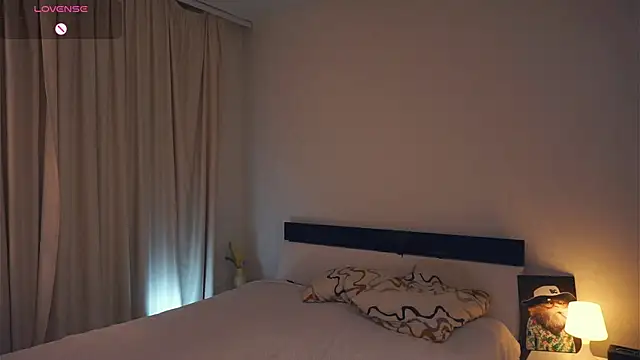 CathrynGeer online show from November 7, 6:13 pm