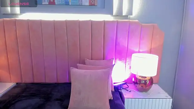 alys baker online show from November 12, 3:26 am