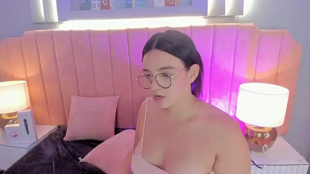 alys baker online show from October 10, 4:28 am