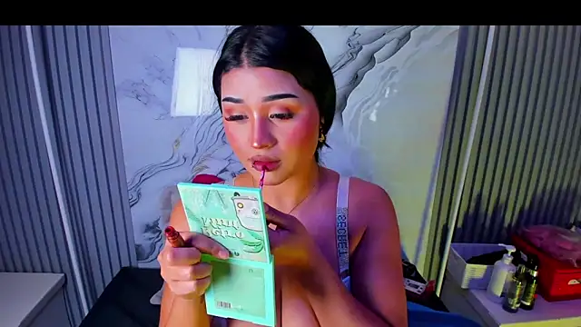 venusowen  online show from May 26, 2:16 pm