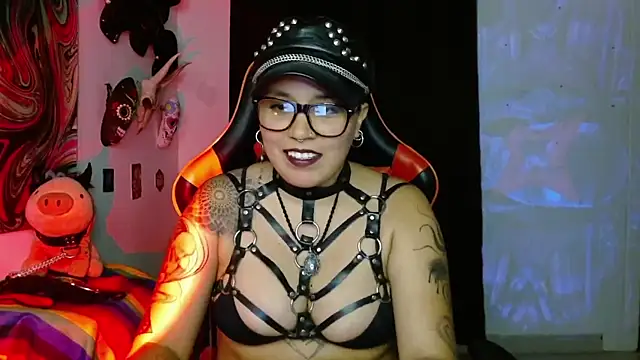 LilithSharon online show from May 22, 6:06 pm