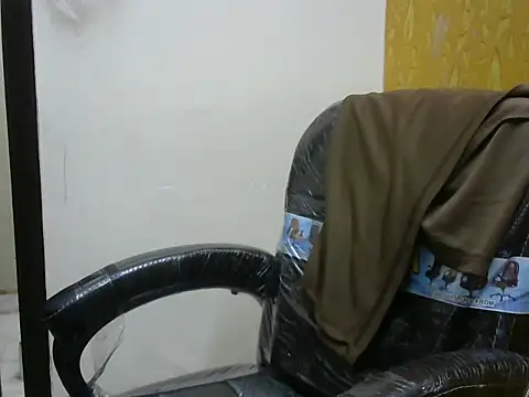 l l ish online show from October 14, 7:44 am