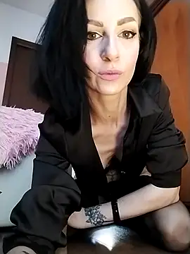 dahlia 82 online show from May 9, 3:47 pm