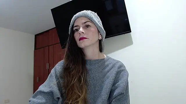 Hanny 24 online show from March 3, 11:44 pm