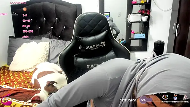 janna isa online show from December 17, 8:02 pm