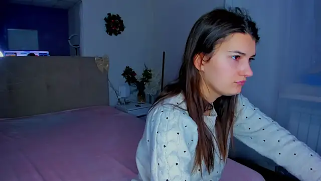 Laura Leee online show from January 11, 6:18 am