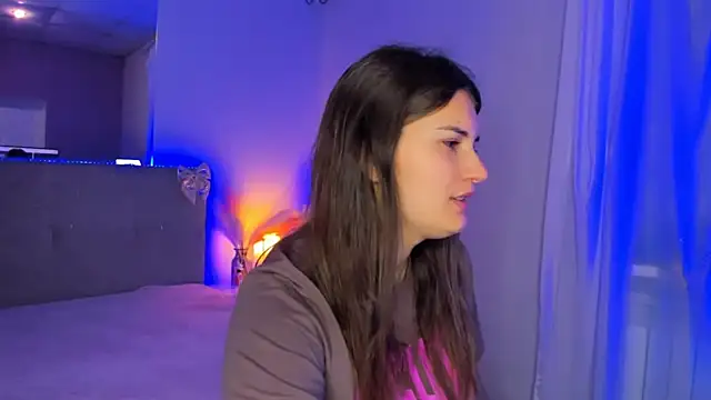 Laura Leee online show from May 21, 4:54 am