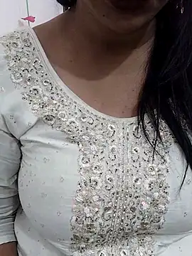 Urmila bhabhii online show from December 4, 8:05 am