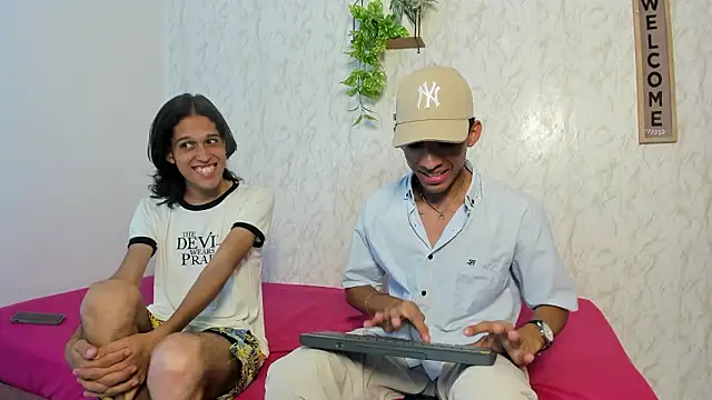 jony honey online show from March 2, 12:01 pm