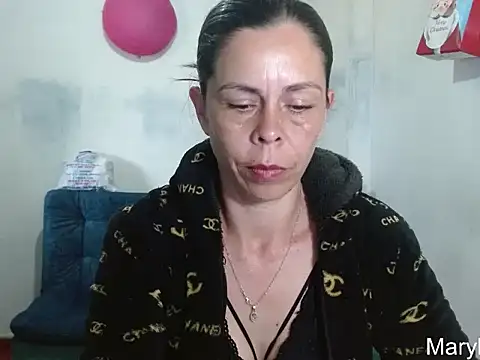 Marilyn xxxx online show from May 7, 6:44 pm