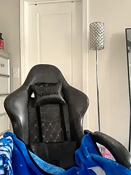 butterflybootyy online show from May 17, 12:37 pm
