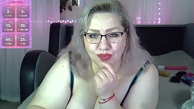 AngelinaGlam online show from October 9, 11:14 am