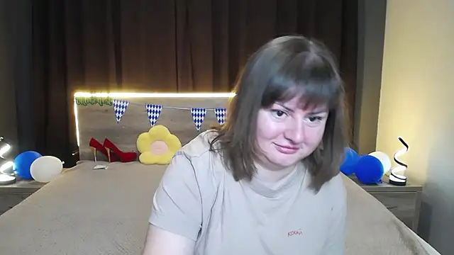 ZannaDreil online show from October 6, 6:34 pm