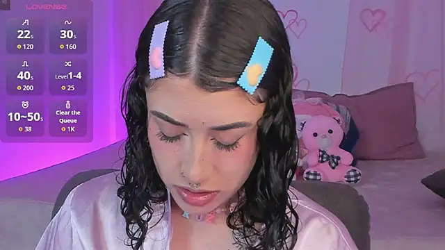 melody suarez online show from November 20, 10:55 pm