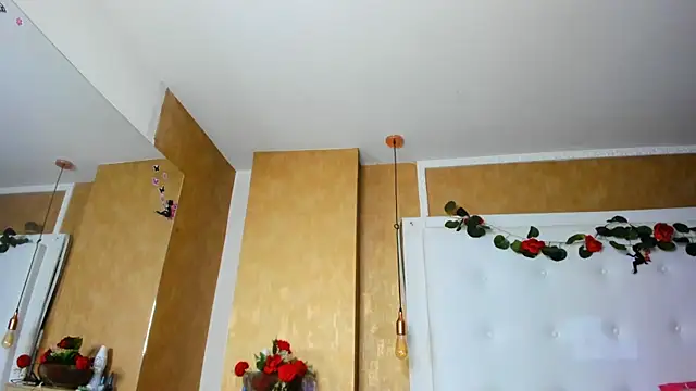  evamilf  online show from May 4, 12:31 pm