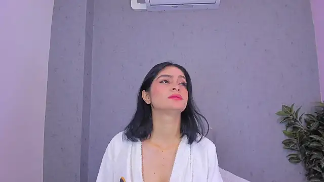 Tiffany mendez online show from May 6, 12:20 pm