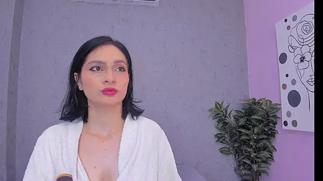 Tiffany mendez online show from February 11, 12:17 pm