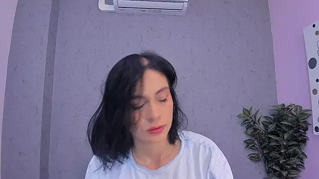 Tiffany mendez online show from February 5, 12:41 pm