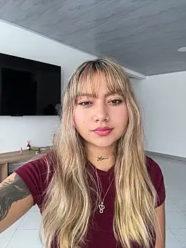 amanda-medrano1 online show from February 17, 2:49 pm