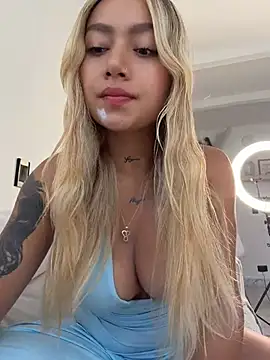 amanda-medrano1 online show from July 8, 2:19 pm