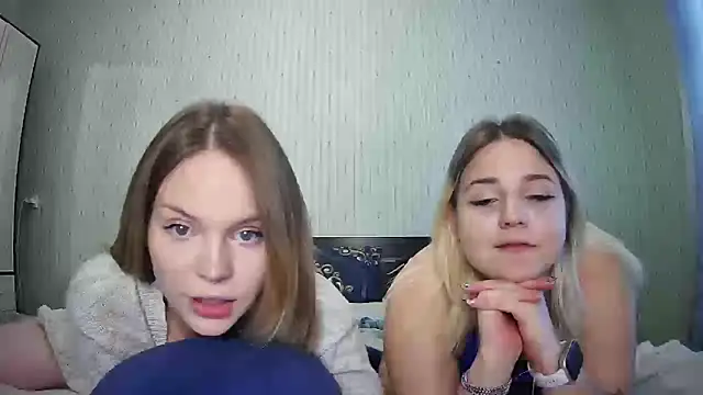 ChrisGirls online show from October 3, 12:10 pm