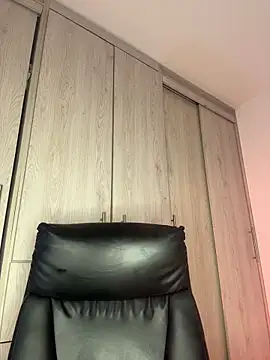 Laura fernandezII online show from December 20, 10:58 pm