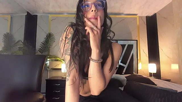 Princess Violett online show from September 10, 2:50 pm