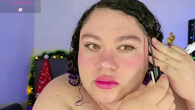 lunitaa0 online show from December 15, 4:07 am