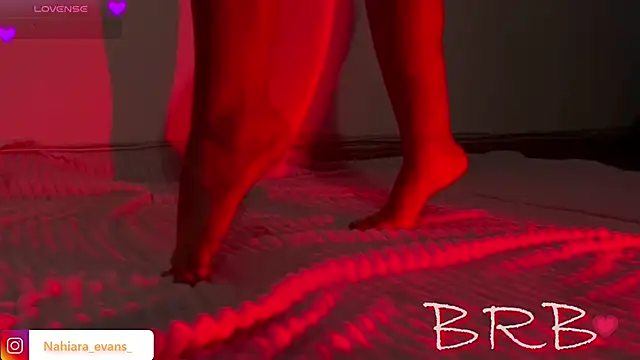 NahiaraEvans  online show from October 15, 6:16 am