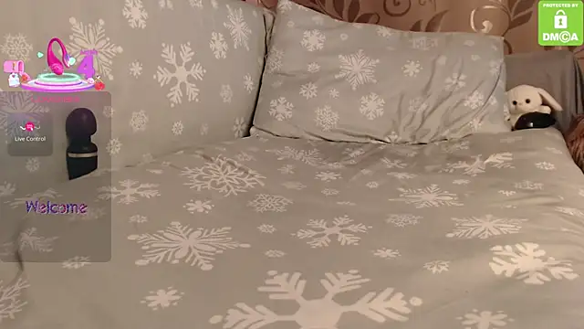  M i a    online show from February 16, 11:54 am