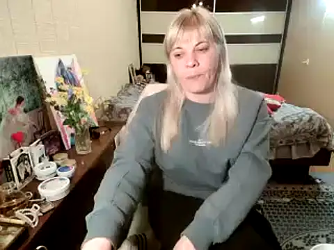 Lia Laguna77 online show from May 9, 8:22 pm