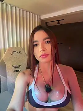 carolynnetrujillo online show from May 26, 3:06 am