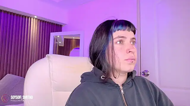 Lucy Smith2 online show from April 8, 4:03 am