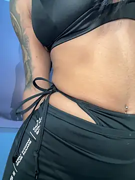 Elamesmamorena online show from May 11, 9:01 pm