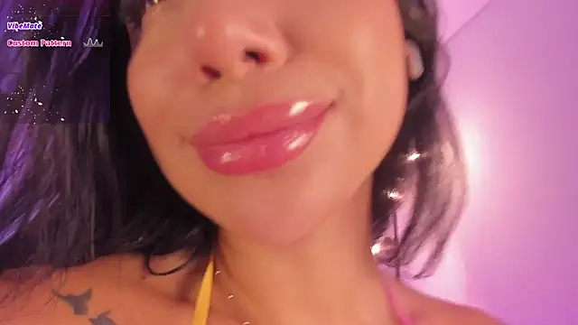 Emilyymilleer  online show from May 21, 7:12 pm