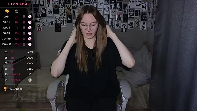 littlevildevil online show from April 24, 11:02 am