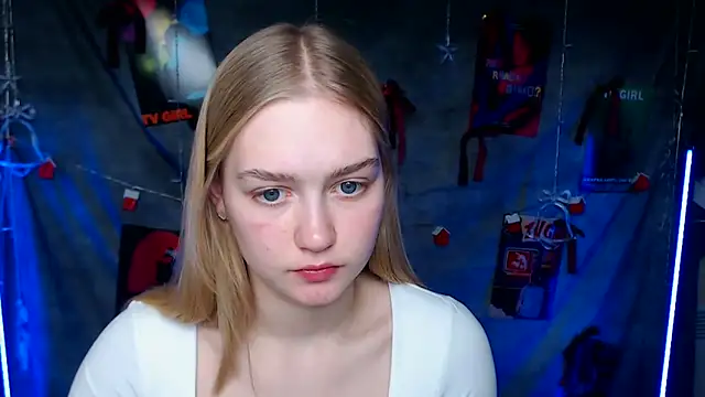 MademoiselleCl online show from January 15, 1:28 pm