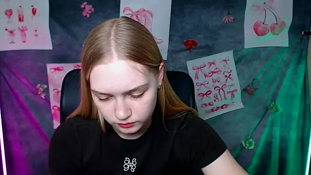 MademoiselleCl online show from April 1, 1:41 pm